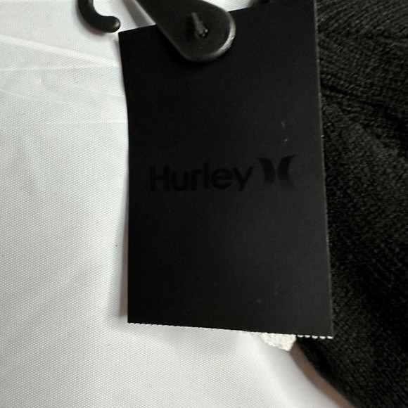 NEW Hurley Men's Black Logo Cuffed Beanie Sport Athletic Logo Hat Streetwear NWT - Picture 6 of 7